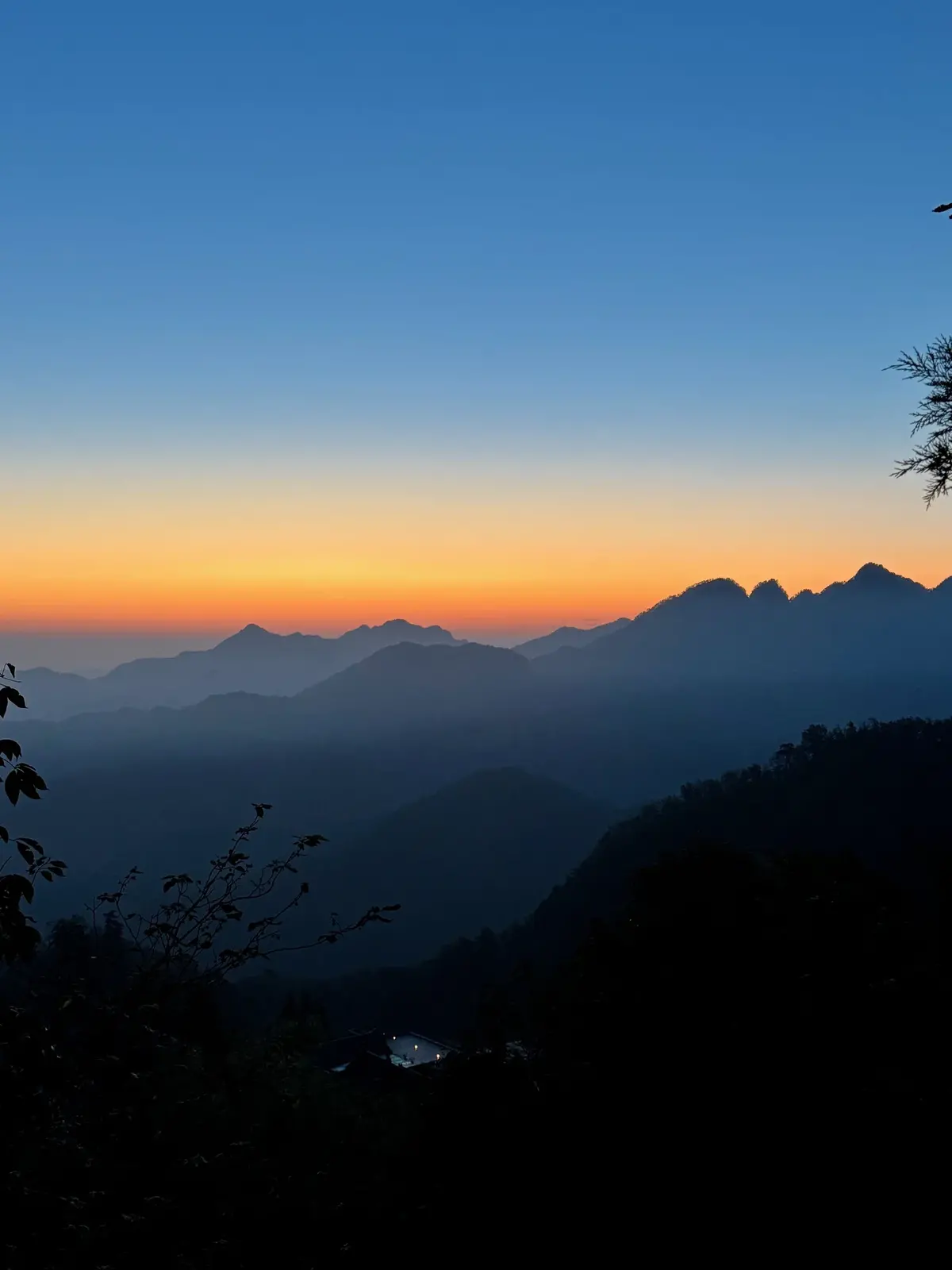Montagnes de Wudang au lever du soleil